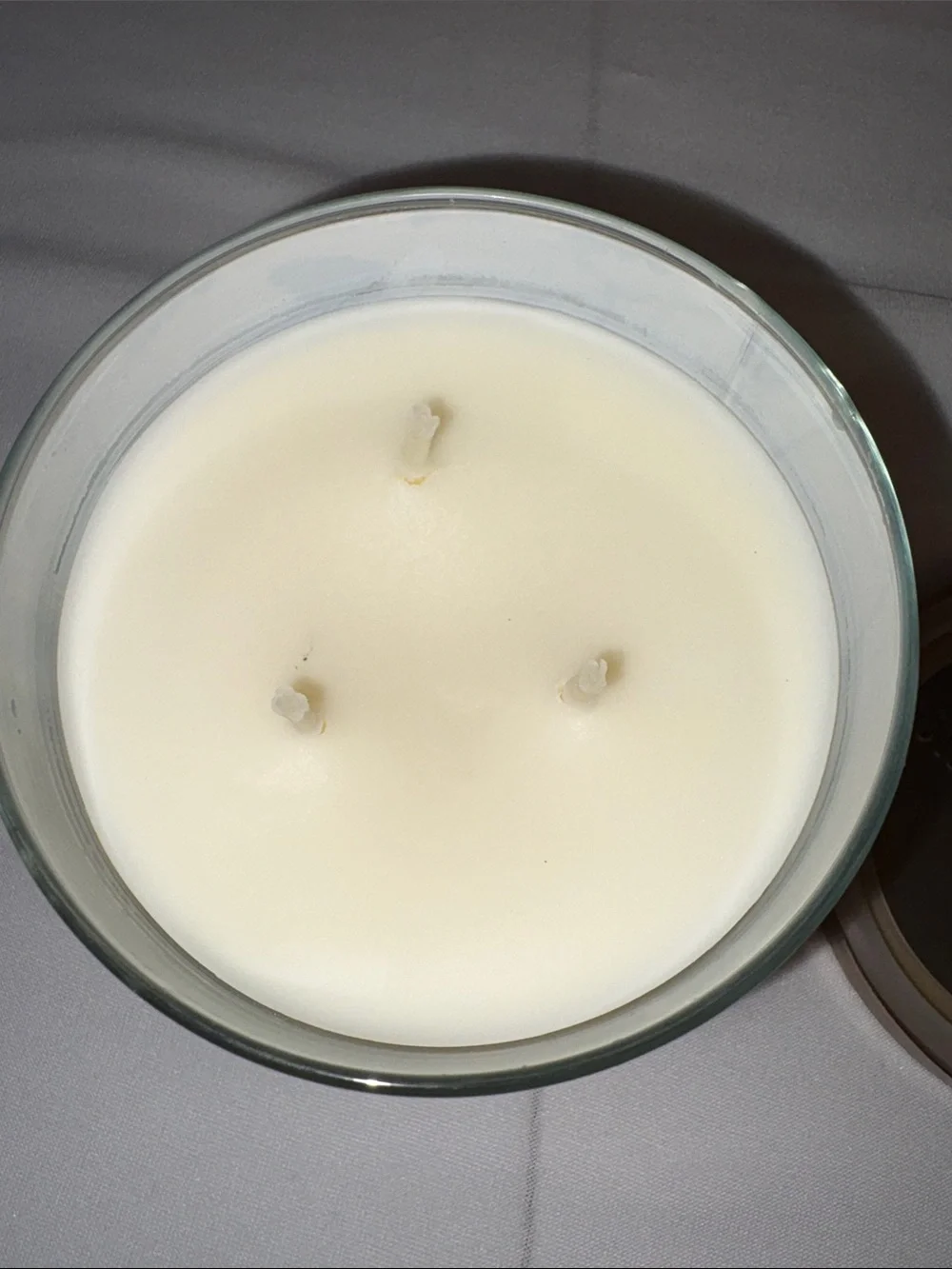 Bath & Body Works White Barn candle 14.5 oz 3 wick new Sea Salt and Linen